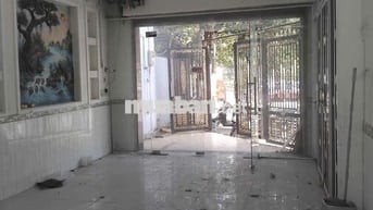 CHO THUÊ NHÀ MẶT TIỀN CĂN GÓC - CÓ LỀ ĐƯỜNG  30M2
