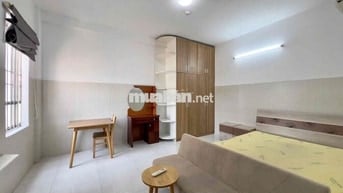 SIÊU PHẨM STUDIO RỘNG 30M2 FULL NỘI THẤT-THANG MÁY SÁT CẦU NG VĂN CỪ