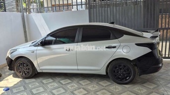 Hyundai Accent 2023 Bạc