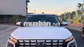 Hyundai Venue 2024 Standard 1.0 9602 km
