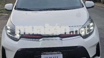 Kia Morning GT-Line 2024 9000 km Trắng