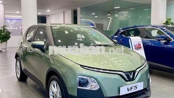VinFast VF 5 màu Xanh lá nhạt