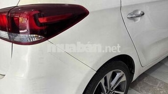 Kia Rondo 2017 2.0 Trắng