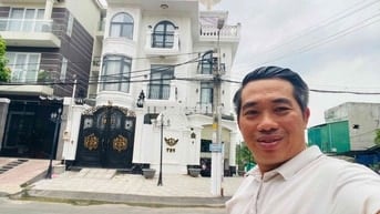 BÁN BIỆT THỰ LÔ GÓC GẦN TRƯỜNG NAM MỸ BÌNH CHÁNH. DT: 163m2 - 5 TẦNG.