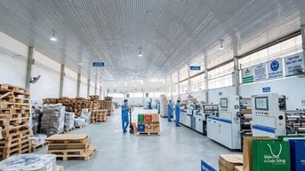 Cho thuê kho Nguyễn Hữu Thọ – 1000m2 –  container hoạt động 24/7
