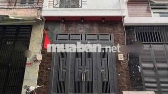Hẻm xe tải thông giáp tân phú k lộ giới gần chợ l