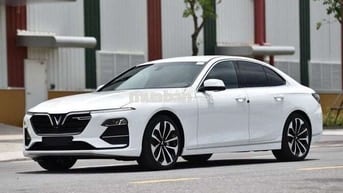 VinFast Lux A2.0 Trắng 51000 km