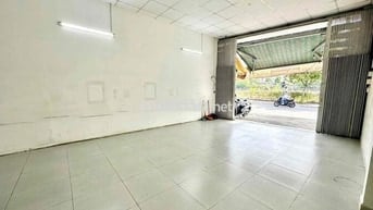 MBKD MẶT TIỀN TRẦN XUÂN SOẠN QUẬN 7 DÂN CƯ QUA LẠI ĐÔNG ĐÚC SẦM UẤT
