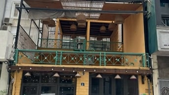 Bán nhà mặt phố Long Biên 2, Diện tích 223m2 đất, sổ đỏ chính chủ