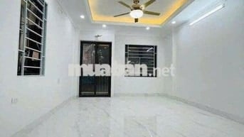 Cho thuê nhà riêng ngõ 521 Trương Định - 45m2 - 3 tầng - 3 ngủ