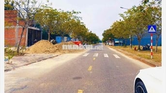 Lô đất gần trường FPT city, sổ sẵn kinh doanh tốt