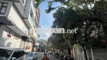 Cho Thuê Mặt Bằng Trệt (Sân + Phòng Khách) Ngay Đầu Hẻm Võ Oanh, Bình