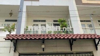 NHÀ 3 TẦNG 4PN 4WC SẴN MÁY LẠNH TỪNG PHÒNG ĐƯỜNG 22 LINH ĐÔNG TĐ