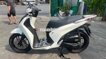 Honda SH150 2015 Trắng bstp chính chủ