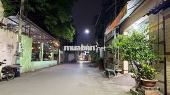Bán nhà 3 Tầng  nôi thất cao cấp ngay ĐT743 ,Tân Đông Hiệp Dĩ An.