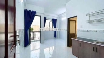STUDIO BAN CÔNG - CỬA SỔ TRỜI - THOÁNG MÁT - NGAY GẦN NGÃ TƯ BỐN XÃ