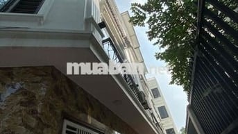 CC bán nhà 38m2 x 5 tầng, full nội thất, ngõ ô tô đỗ cửa