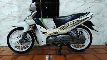 Yamaha Sirius màu Trắng