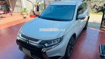 Mitsubishi Outlander CVT 2021 chạy 80.000km