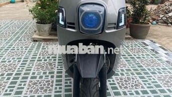 Yamaha Cuxi màu Xám