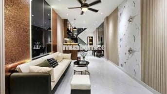 Hàng xóm hoang mang vì chủ nhà Huỳnh Văn Nghệ bán giá quá rẻ, sợ sập g