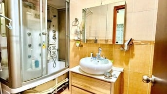 HXH ĐƯỜNG HOA LAN- 4.5M NGANG HIẾM- 4 TẦNG CHỈ 15,7 TỶ