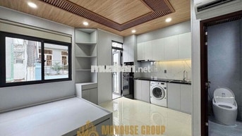 Phòng mới 100% Ban công Full NT ngay Bờ Kè gần Q1 tại Nhiêu Tứ