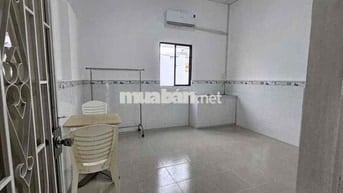PHÒNG CỬA SỔ – NGAY CHỢ HOÀNG HOA THÁM (TÂN BÌNH)