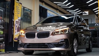BMW 218i 2018 Nâu ánh bạc 64.000 km