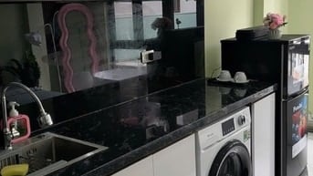 PHÒNG FULL ĐỒ NGAY ĐỐI DIỆN FPT CHỈ CẦN XÁCH VALI VÀO Ở