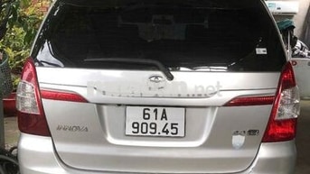 Toyota Innova 2013 2.0E Bạc