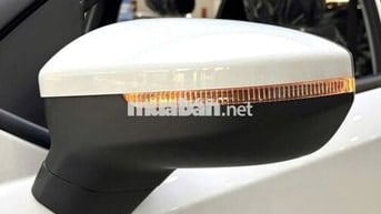 VinFast VF 5 giảm kịch sàn tháng 5