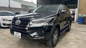Toyota Fortuner 2022 4x2 AT 2.4L 80.000 km Đen