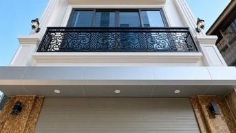 Ngõ thông, kinh doanh, lô góc, 40m2, 6 tầng thang máy.