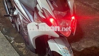 Yamaha Novo màu Trắng