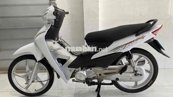 Honda Wave màu Trắng