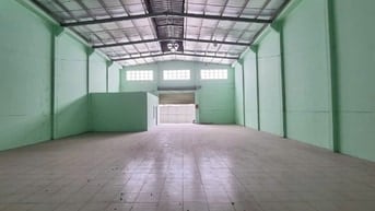 CHO THUÊ XƯỞNG GẦN AEON TÂN PHÚ . DT: 10 X22M GÁC 2/3 XƯỞNG