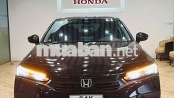 Honda Civic G. ĐKi lần đầu T6/22. Odo 7.500km