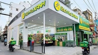 Bán nhà mặt tiền đường Cách Mạng Tháng 8, Phường 13, Quận 10, nở hậu