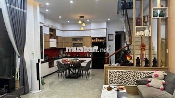 Bán nhà đường Hùng Vương Tp Kon Tum (Khu Ba Đình)