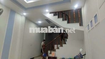 Cho thuê nhà 3 tầng hẻm xe hơi QL13 10tr/tháng