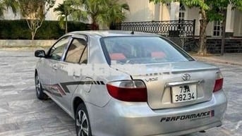 Toyota Vios 2005 màu Bạc