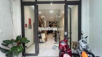 Chính chủ cần cho thuê mặt bằng ngay Chợ Tân Định Quận 1