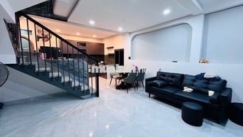 SIÊU PHẨM CĂN GÓC Q4 -HẺM 5M - 43M2 - 2 TẦNG- KDC HIỆN HỮU