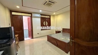 PHÒNG BAN CÔNG FULL NỘI THẤT GỖ CAO CẤP – TRUNG SƠN 