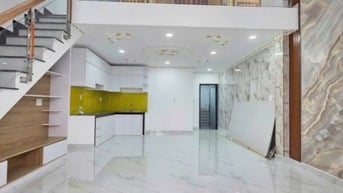 Cần bán gấp nhà 2PN / 1NVS Hóc Môn diện tích 72,7 m2 giá 1 tỷ 050