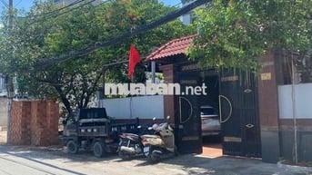 Cho thuê Biệt Thự 3 tầng Nội Thất Gỗ cao cấp,MT đường Ph Trường Thọ