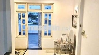Nhà 1 Trệt 3 Lầu 5PN Mặt Tiền Kinh Doanh Đường Lâm Văn Bền