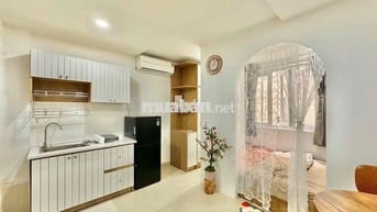 Ngay Cầu Kiệu giáp Quận 1, 1PN tách bếp full nội thất giá 6tr4