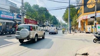 góc 2 mặt tiền đường 4 trương định